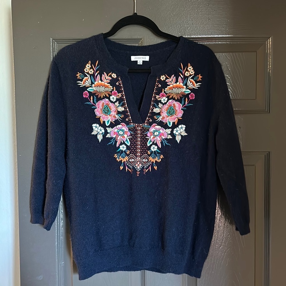 Johnny Was Cashmere Floral Navy Sweater 3/4 Length Sleeves
